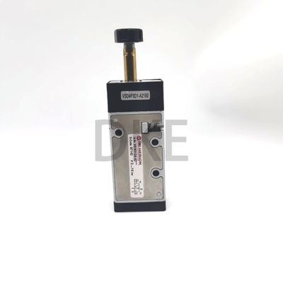 V61B313A-A212J سلسلة Norgren الصمام الكهربائي V61-63 G1/4 NBR الختم المقعد 500-4500 لتر / دقيقة