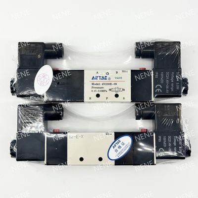 صمام الكهربائية 4V330C-08 AIRTAC للهواء 0.15 إلى 0.8 MPa 21 إلى 114 Psi الهواء السائل
