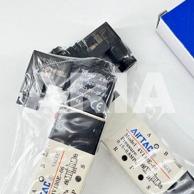 صمام الهواء المزود بالفولينول Airtac ((5/2,5/3 way) - 4V130E06FIG 4V130E-06 4V130P-06