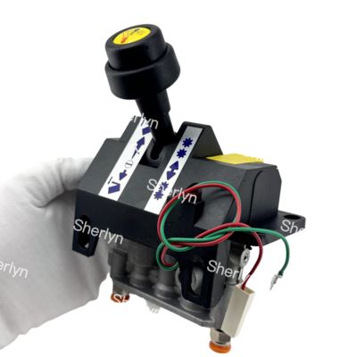 صمام تحكم يدوي بخمس فتحات 5CV-D مع وظيفة PTO لصمام التحكم في شاحنة التفريغ بخمس فتحات والتحكم المدمج بخمس فتحات